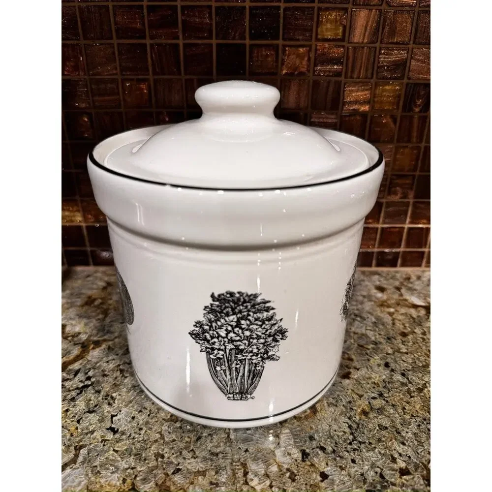 Pfaltzgraff Farmers Market Medium Canister White Stoneware Artichoke Vintage Lid